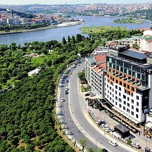 Hotel Moevenpick Golden Horn *****